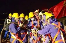 爱游戏体育-关于棒球夜战:齐鲁银狐队强势反弹祁连猎隼队,主帅临场妙招定海神针仍在的信息